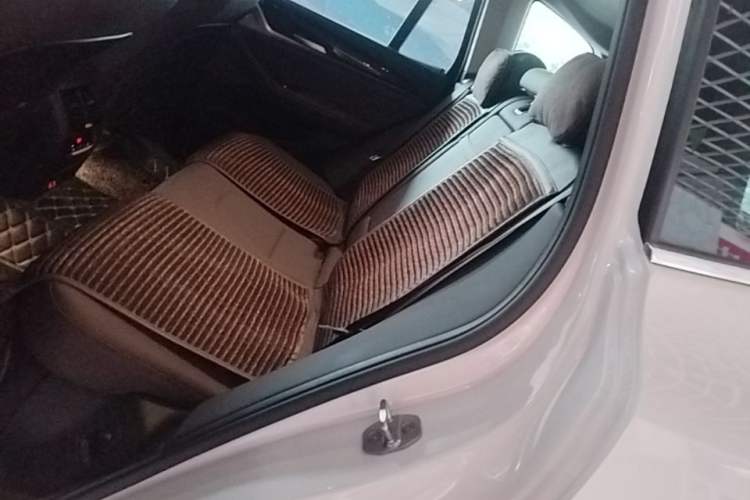 Used BMW X3 2020 xDrive25i Luxury Package Left Rear Seat
