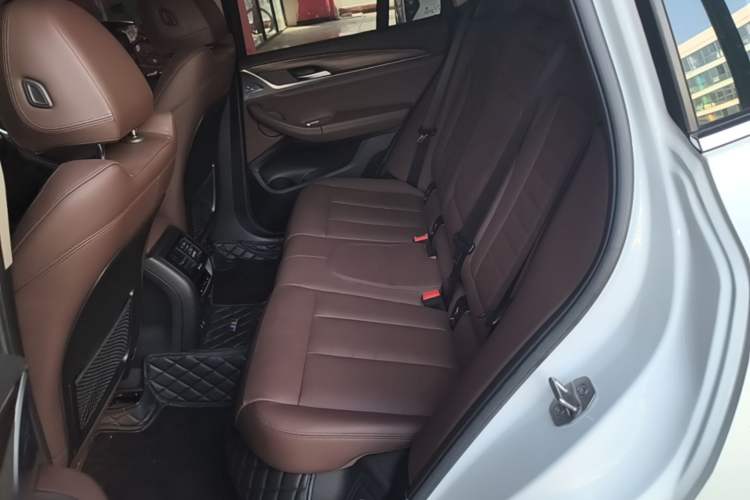 Used BMW X3 2020 xDrive28i Luxury Package Left Rear Seat