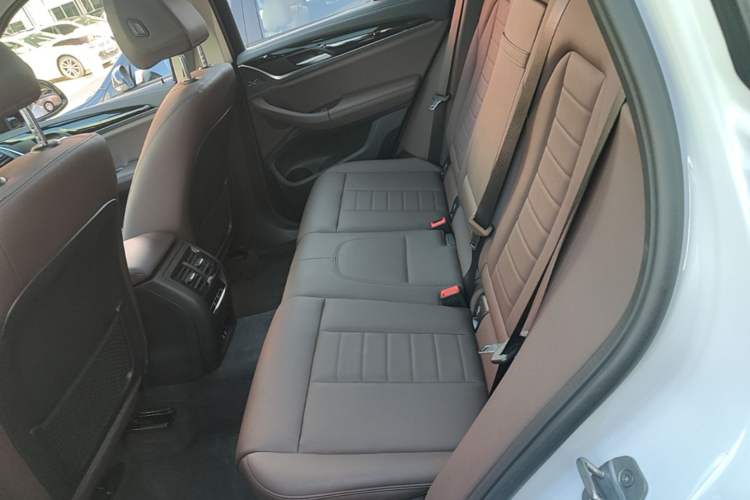Used BMW X3 2020 xDrive25i M Sport Package Left Rear Seat
