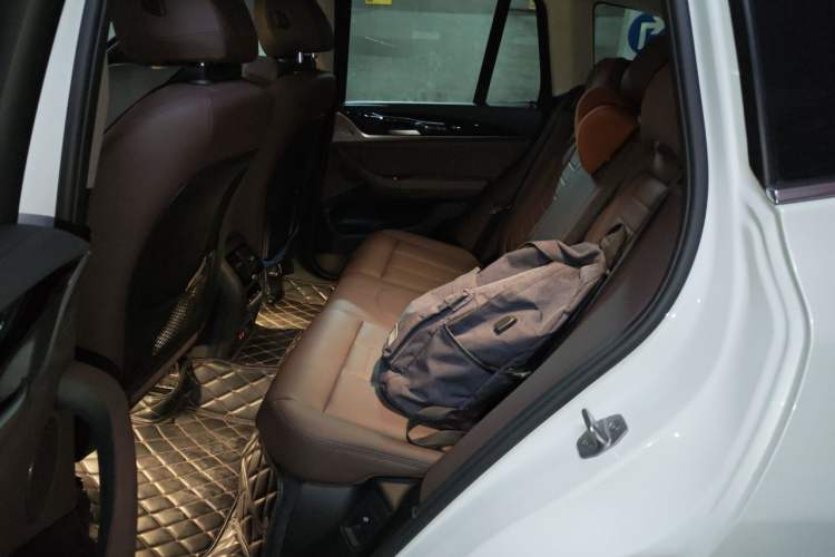 Used BMW X3 2020 xDrive25i Luxury Package Left Rear Seat