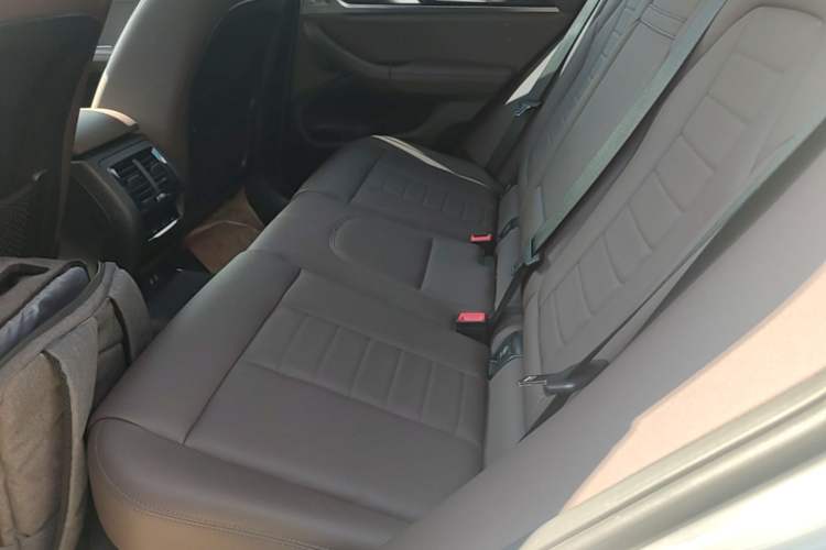 Used BMW X3 2020 xDrive25i M Sport Package Left Rear Seat