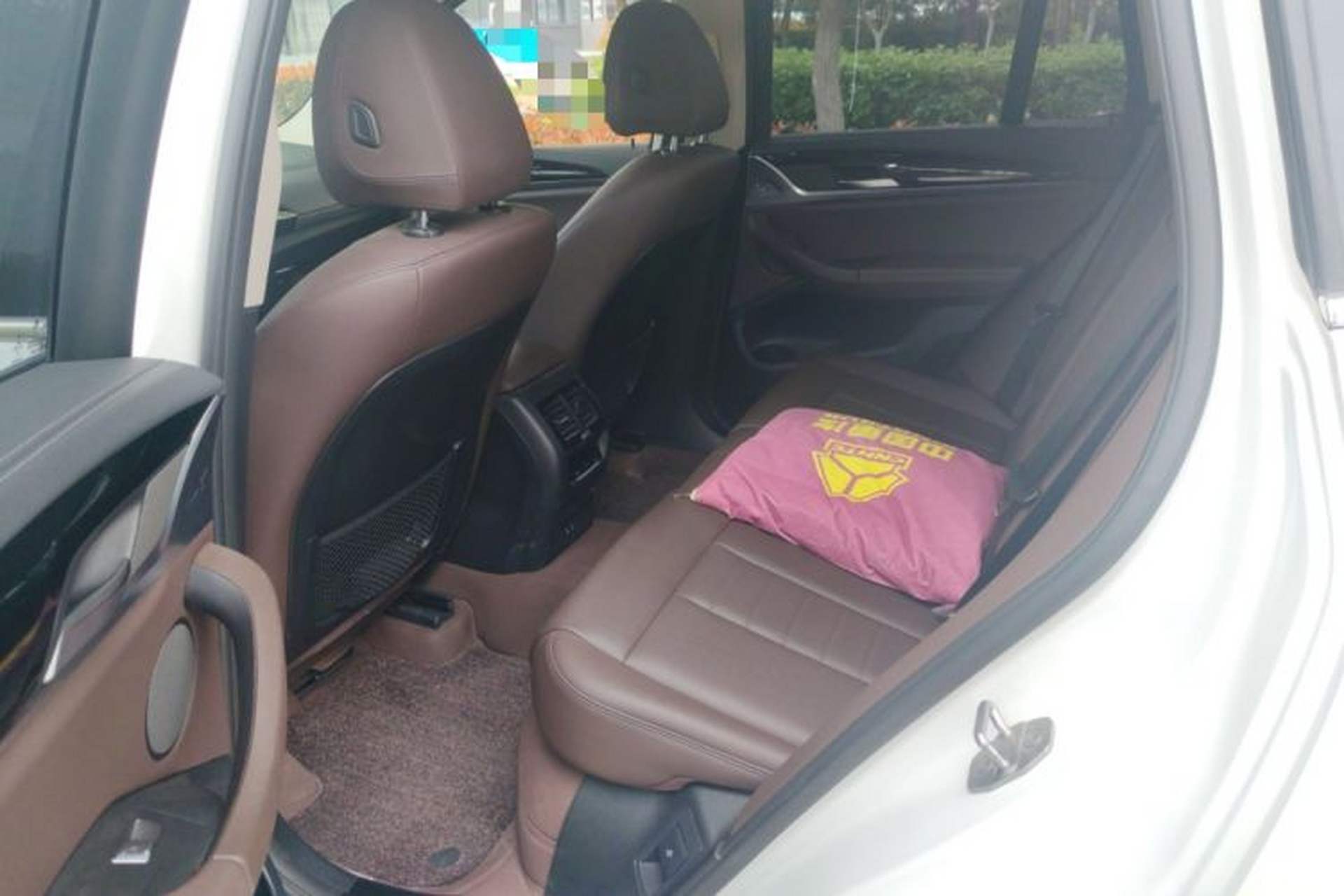Used BMW X3 2020 xDrive25i Luxury Package Left Rear Seat