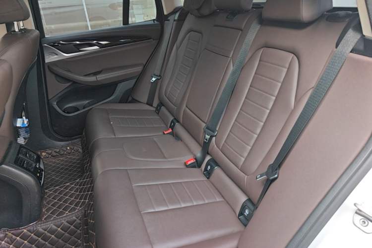 Used BMW X3 2020 xDrive25i M Sport Package Left Rear Seat