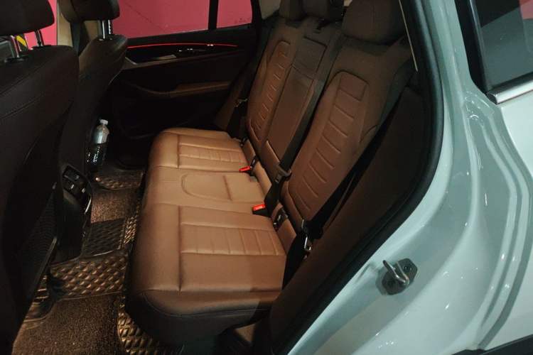 Used BMW X3 2020 xDrive25i Luxury Package Left Rear Seat