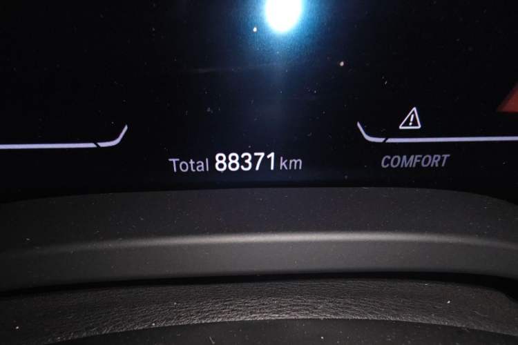 Used BMW X3 2020 xDrive28i Luxury Package Odometer Close Up
