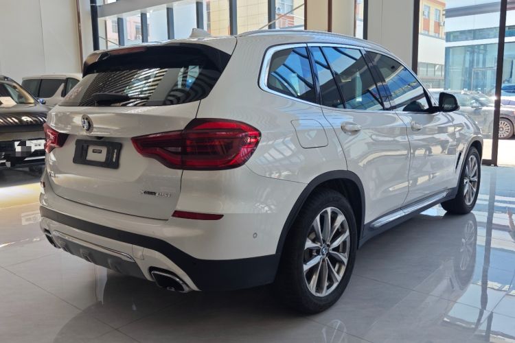 Used BMW X3 2020 xDrive25i Luxury Package Rear Right 45 Deg