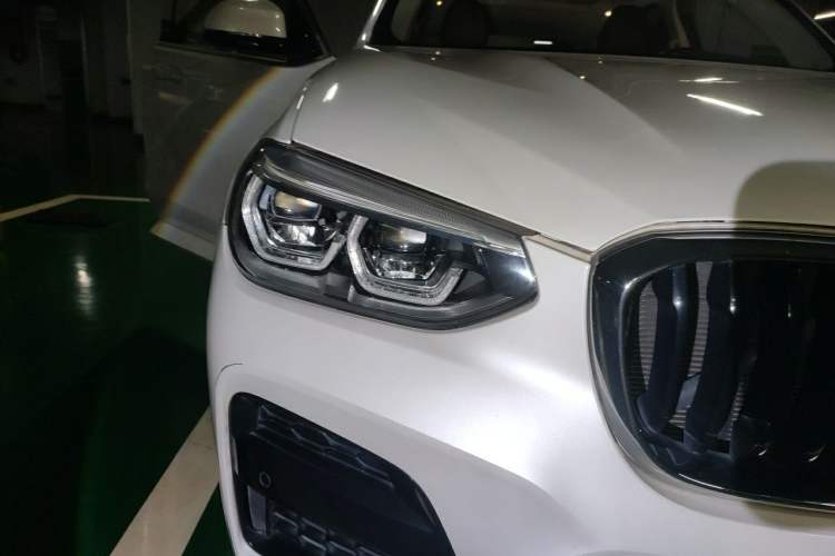 Used BMW X3 2020 xDrive30i Luxury Model with M Sport Package Right Front Headlight