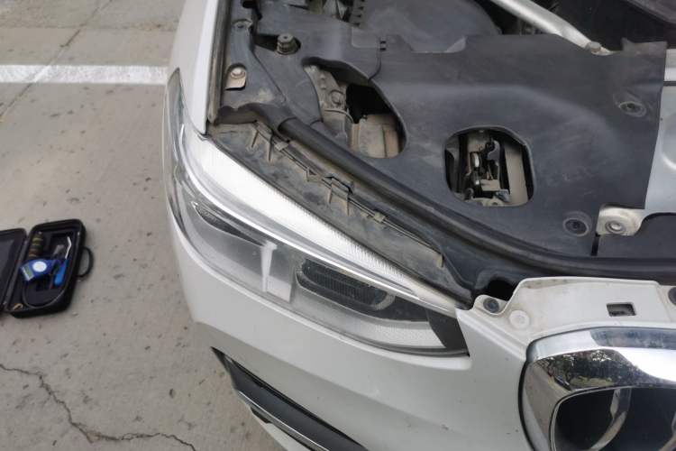 Used BMW X3 2020 xDrive25i Luxury Package Right Front Headlight