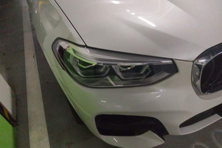 Used BMW X3 2020 xDrive30i Luxury Model with M Sport Package Right Front Headlight