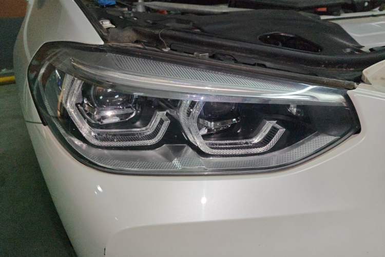 Used BMW X3 2020 xDrive25i Luxury Package Right Front Headlight