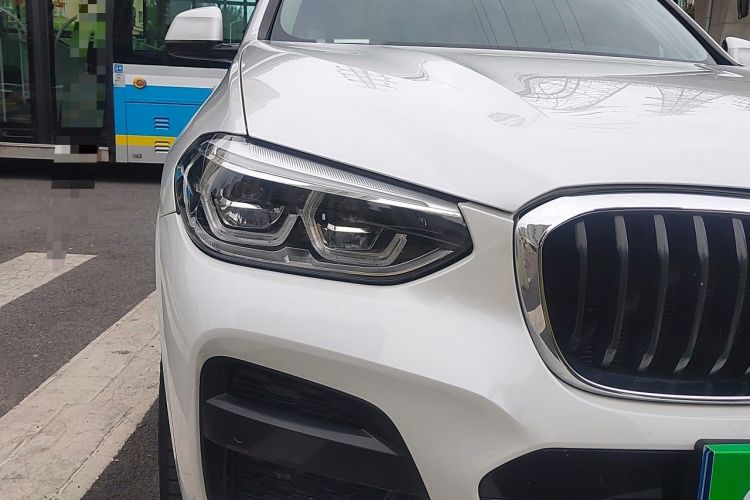 Used BMW X3 2020 xDrive30i Luxury Model with M Sport Package Right Front Headlight