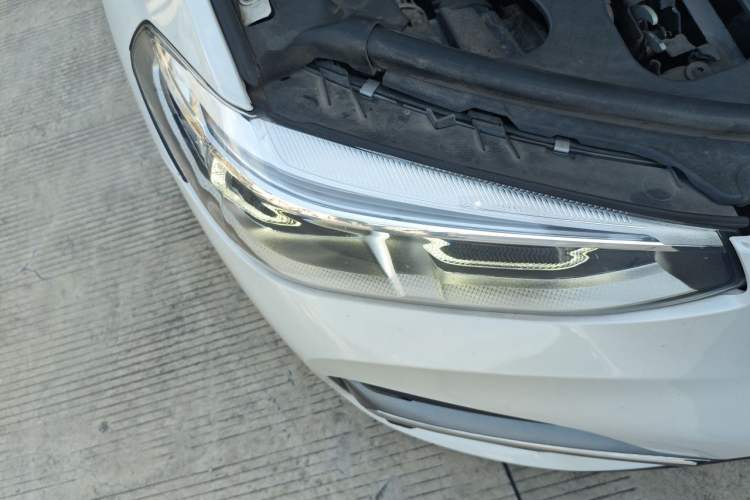 Used BMW X3 2020 xDrive25i Luxury Package Right Front Headlight