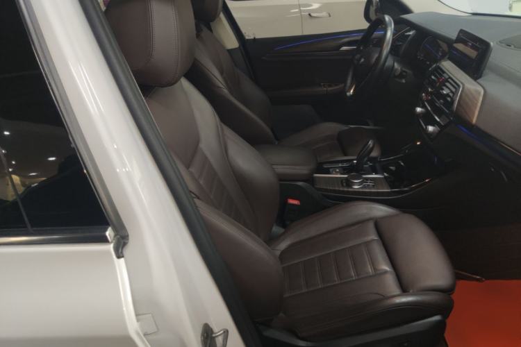 Used BMW X3 2020 xDrive28i Luxury Package Right Front Seat