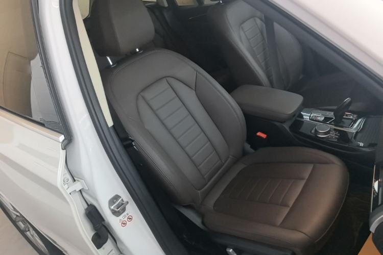 Used BMW X3 2020 xDrive25i M Sport Package Right Front Seat