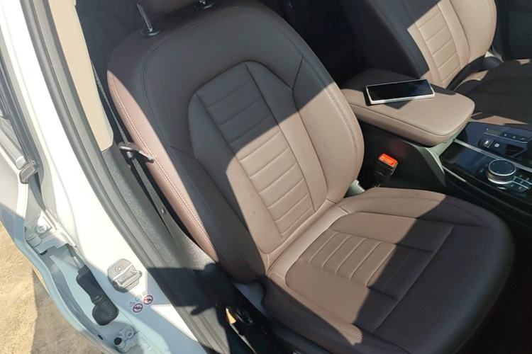 Used BMW X3 2020 xDrive25i M Sport Package Right Front Seat