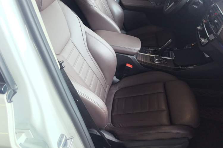 Used BMW X3 2020 xDrive28i M Sport Package Right Front Seat