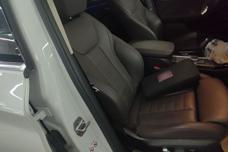 Used BMW X3 2020 xDrive28i Luxury Package Right Front Seat