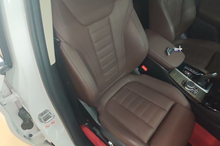 Used BMW X3 2020 xDrive28i Luxury Package Right Front Seat