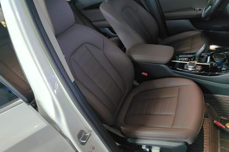 Used BMW X3 2020 xDrive25i M Sport Package Right Front Seat