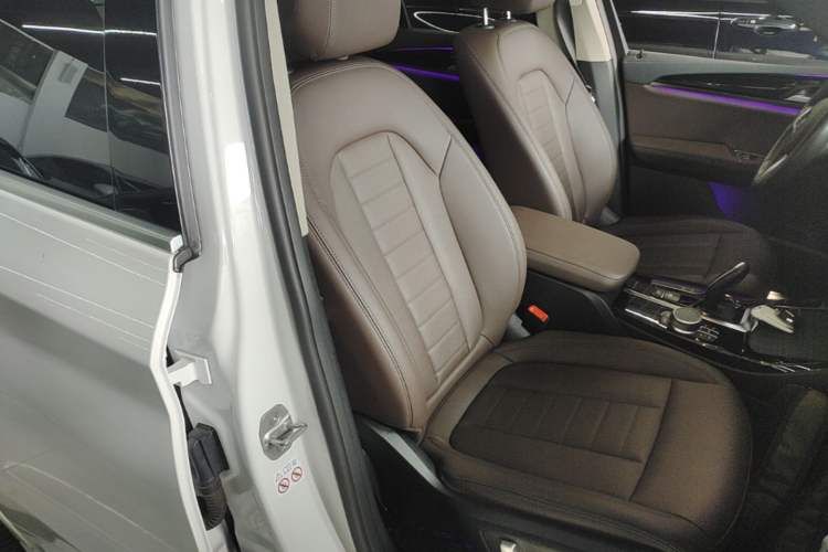 Used BMW X3 2020 xDrive25i M Sport Package Right Front Seat