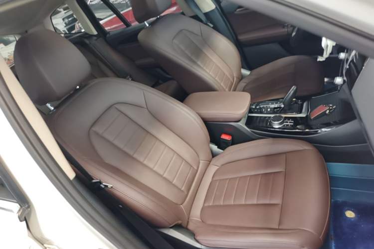 Used BMW X3 2020 xDrive25i Luxury Package Right Front Seat
