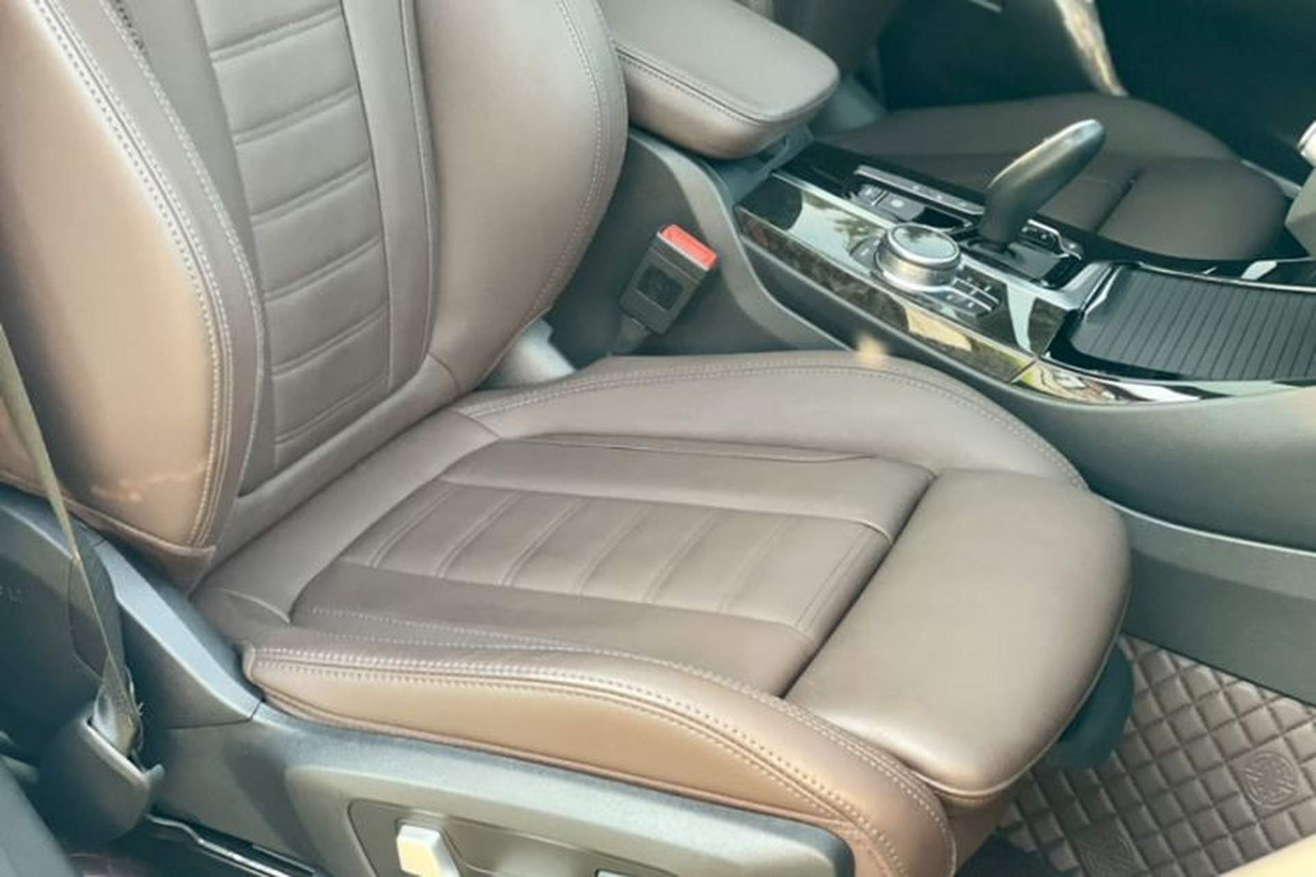 Used BMW X3 2020 xDrive30i Luxury Model with M Sport Package Right Front Seat