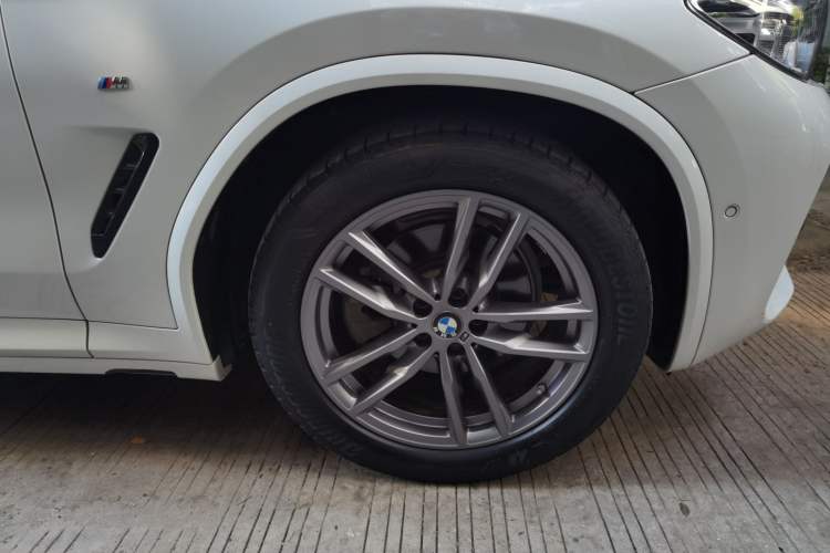 Used BMW X3 2020 xDrive28i M Sport Package Right Front Wheel Hub