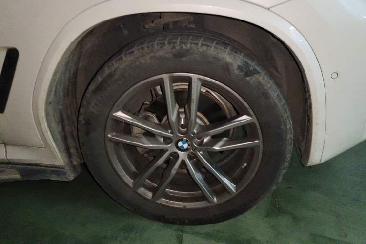 Used BMW X3 2020 xDrive28i M Sport Package Right Front Wheel Hub