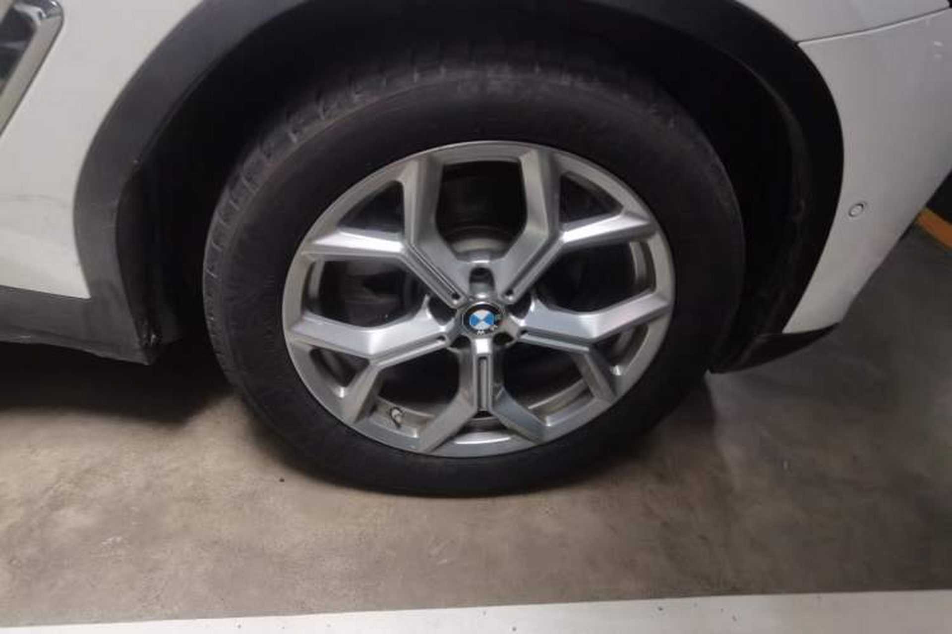 Used BMW X3 2020 xDrive28i Luxury Package Right Front Wheel Hub