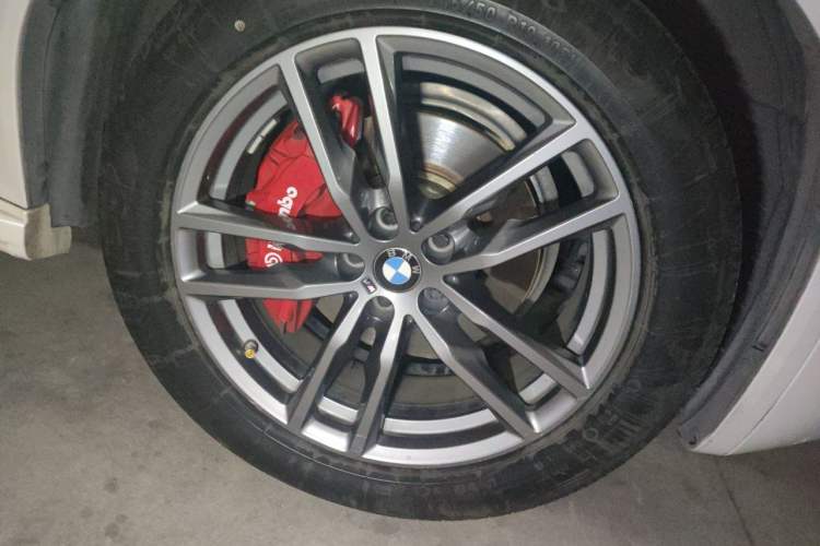Used BMW X3 2020 xDrive28i M Sport Package Right Front Wheel Hub