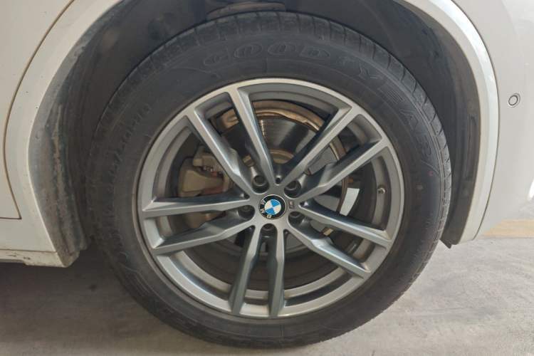 Used BMW X3 2020 xDrive28i M Sport Package Right Front Wheel Hub