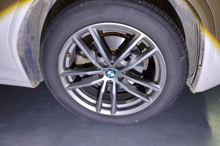 Used BMW X3 2020 xDrive25i M Sport Package Right Front Wheel Hub