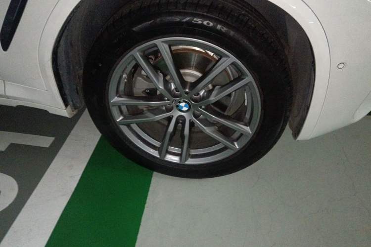 Used BMW X3 2020 xDrive28i M Sport Package Right Front Wheel Hub