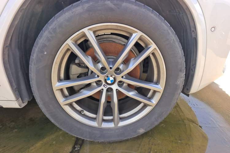 Used BMW X3 2020 xDrive28i M Sport Package Right Front Wheel Hub