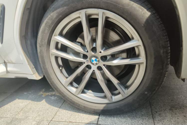 Used BMW X3 2020 xDrive28i M Sport Package Right Front Wheel Hub