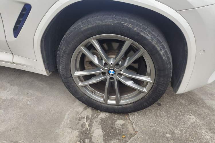 Used BMW X3 2020 xDrive25i M Sport Package Right Front Wheel Hub