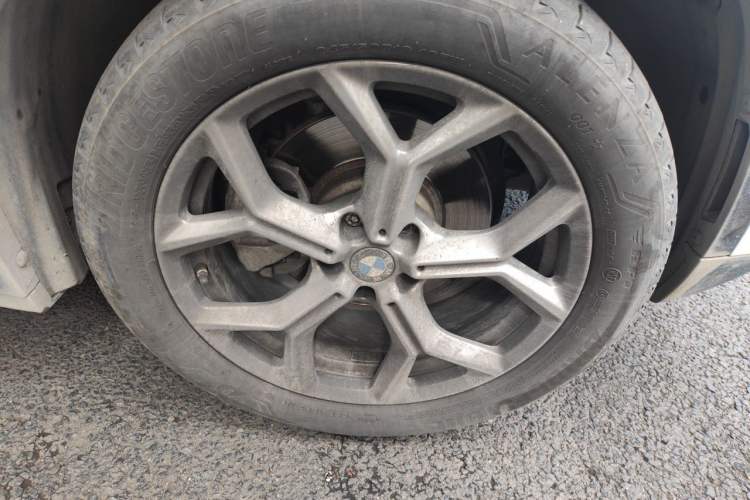Used BMW X3 2020 xDrive28i Luxury Package Right Front Wheel Hub