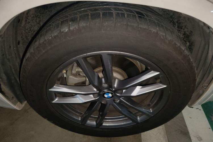 Used BMW X3 2020 xDrive28i M Sport Package Right Front Wheel Hub