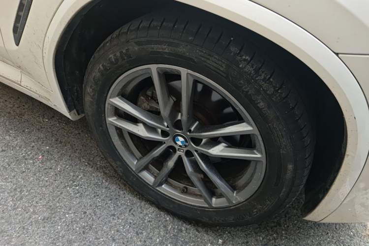 Used BMW X3 2020 xDrive25i M Sport Package Right Front Wheel Hub