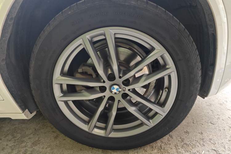 Used BMW X3 2020 xDrive28i M Sport Package Right Front Wheel Hub
