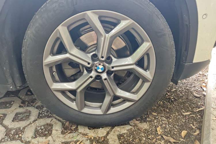 Used BMW X3 2020 xDrive28i M Sport Package Right Front Wheel Hub