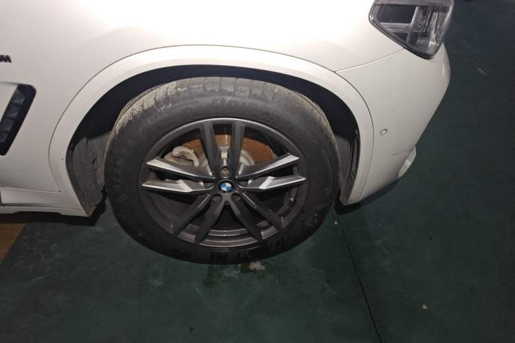 Used BMW X3 2020 xDrive28i M Sport Package Right Front Wheel Hub