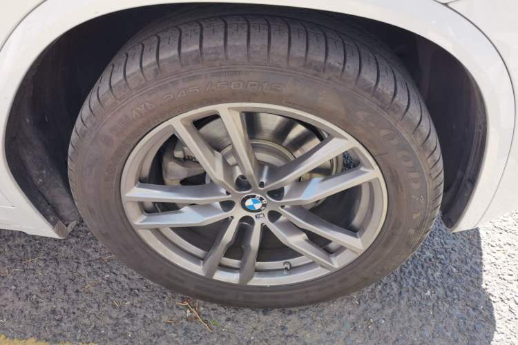 Used BMW X3 2020 xDrive28i M Sport Package Right Front Wheel Hub