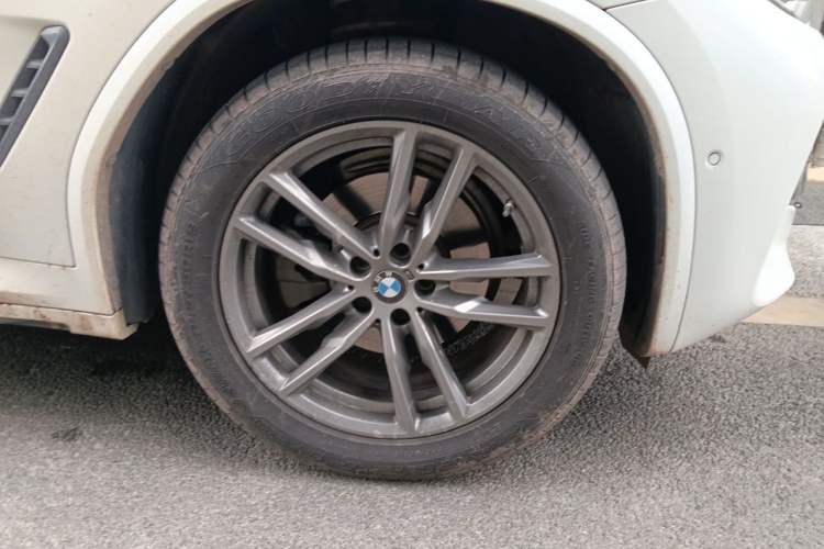 Used BMW X3 2020 xDrive28i M Sport Package Right Front Wheel Hub