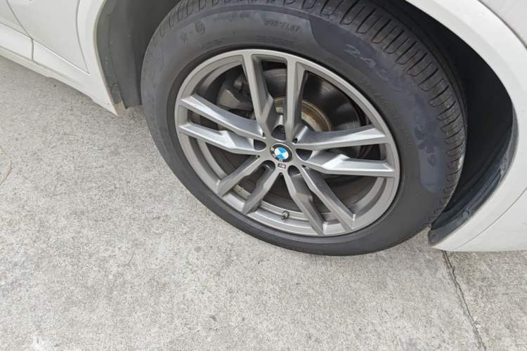 Used BMW X3 2020 xDrive28i M Sport Package Right Front Wheel Hub