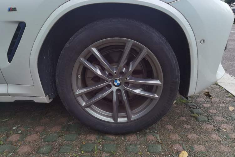 Used BMW X3 2020 xDrive28i M Sport Package Right Front Wheel Hub