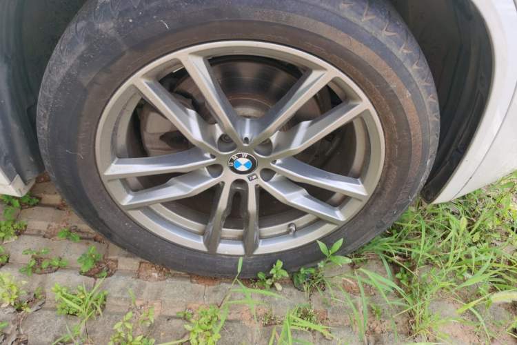 Used BMW X3 2020 xDrive28i M Sport Package Right Front Wheel Hub