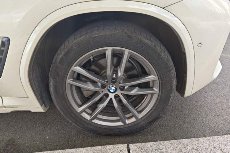 Used BMW X3 2020 xDrive28i M Sport Package Right Front Wheel Hub