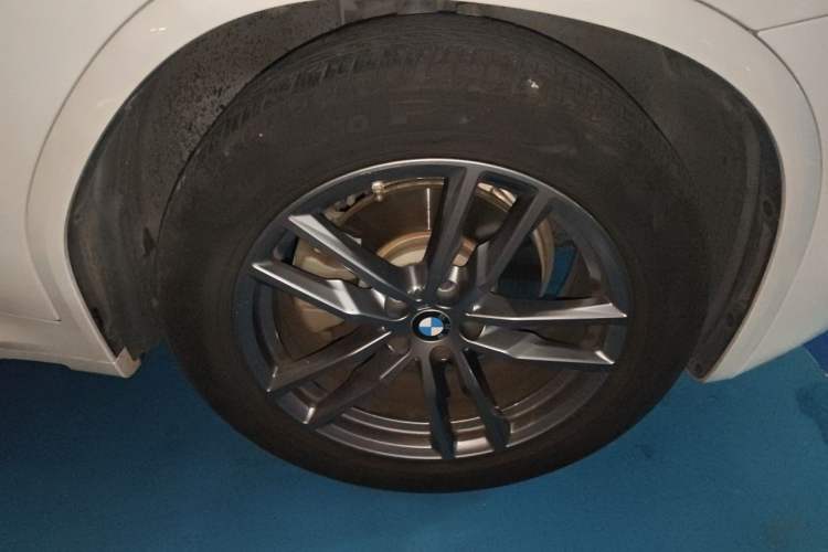 Used BMW X3 2020 xDrive28i M Sport Package Right Front Wheel Hub