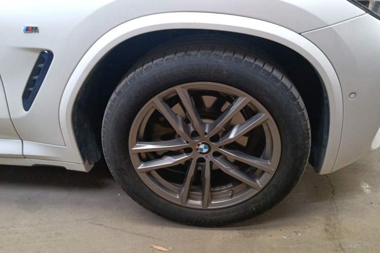 Used BMW X3 2020 xDrive28i M Sport Package Right Front Wheel Hub